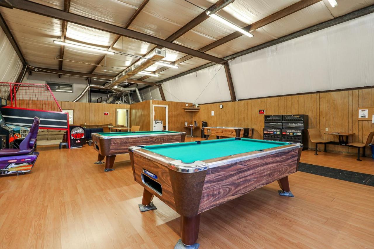 Spacious Home With Waterfront View-Welcome Pets Sneads Ferry Exterior photo